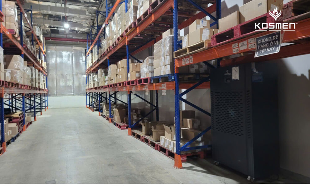  The Kosmen KM-480S industrial dehumidifier is the perfect solution for controlling humidity in large spaces 