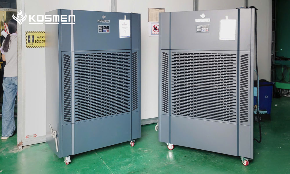 Máy hút ẩm công nghiệp Kosmen KM-480S công suất hút ẩm lớn, hút ẩm toàn diện cho kho xưởng linh kiện điện tử