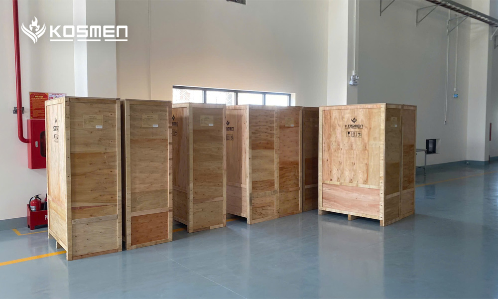 Kosmen KM-480S c&ocirc;ng suất h&uacute;t ẩm vượt trội 480 l&iacute;t/ng&agrave;y, ph&ugrave; hợp kiểm so&aacute;t ẩm trong kh&ocirc;ng gian lớn diện t&iacute;ch từ 600 - 800 m2 