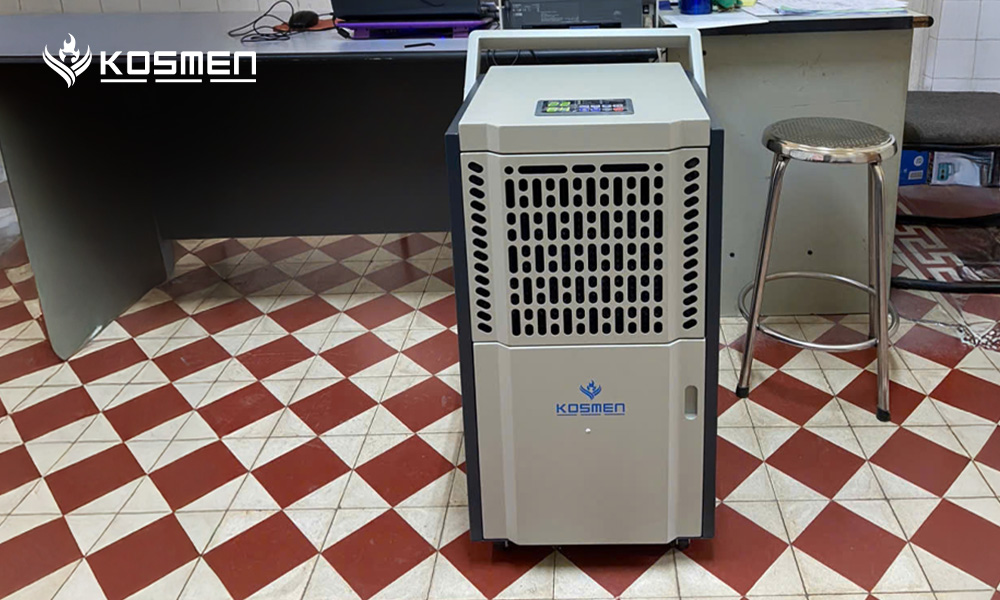 The Kosmen KM-90S dehumidifier creates a clean environment and ensures standard-compliant conditions for vaccine production