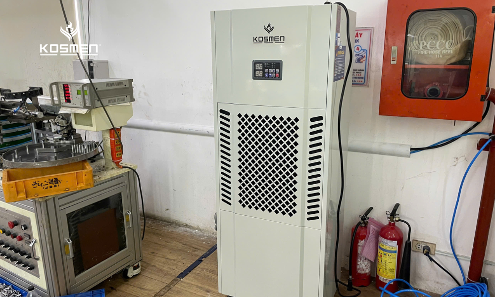 It extends the lifespan and ensures product quality by using the Kosmen KM-180S dehumidifier