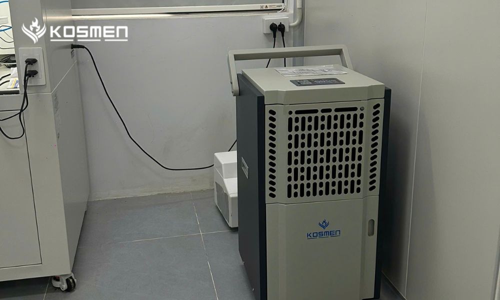 Giao hàng máy hút ẩm công nghiệp Kosmen KM-90S tại NOVO PHARM