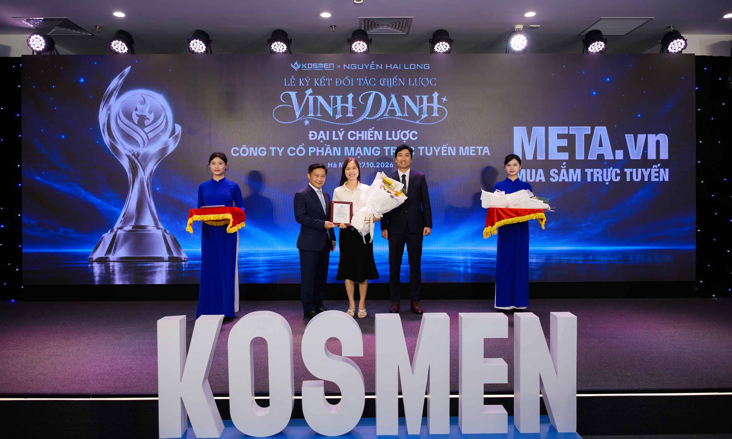 Vinh danh trao giải c&aacute;c đối t&aacute;c đ&atilde; đồng h&agrave;nh c&ugrave;ng ph&aacute;t triển với Kosmen -15