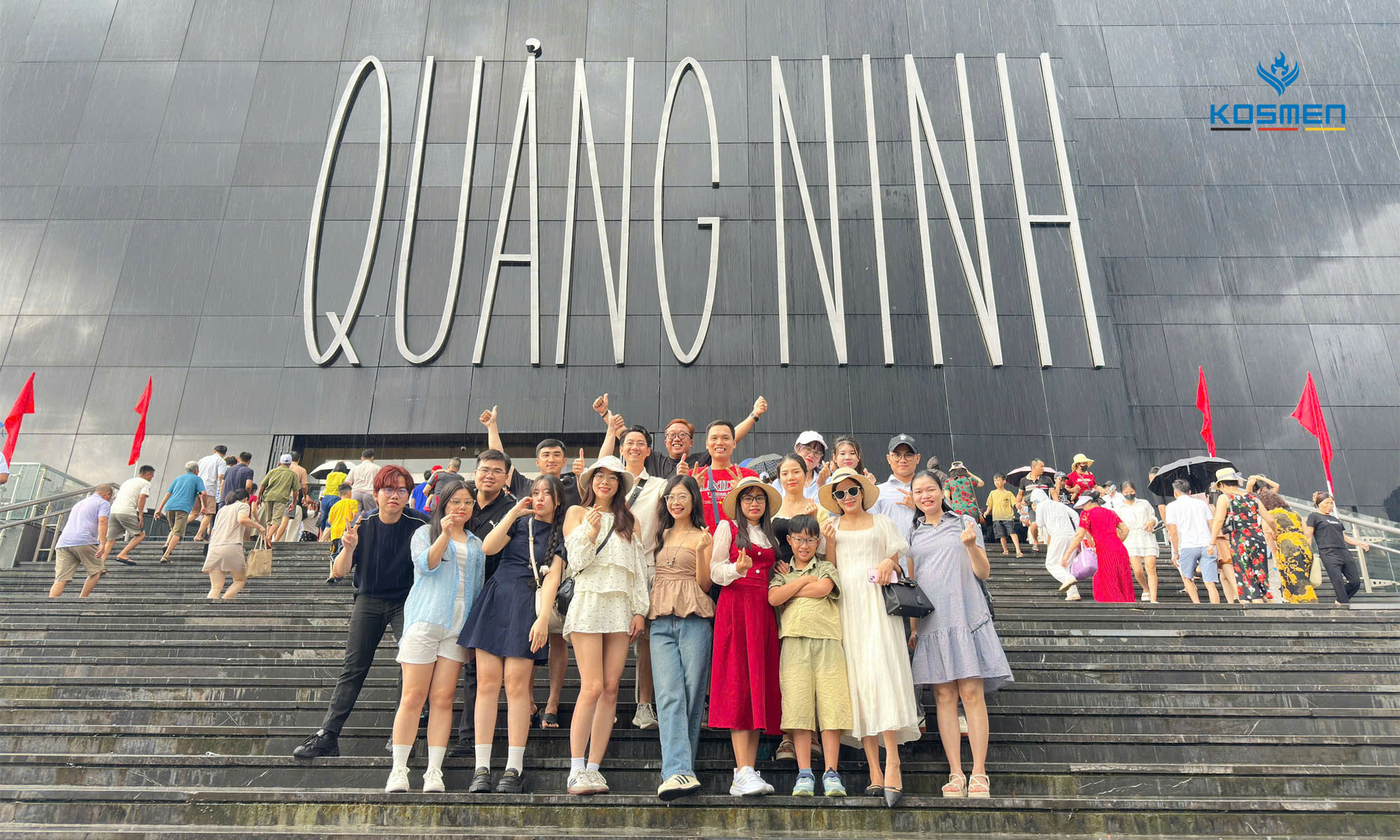 Kosmen visiting the Quang Ninh Museum