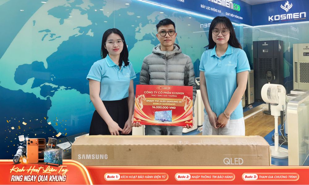 Kosmen awards a 50-inch Samsung QLED 4K Smart TV to a lucky customer