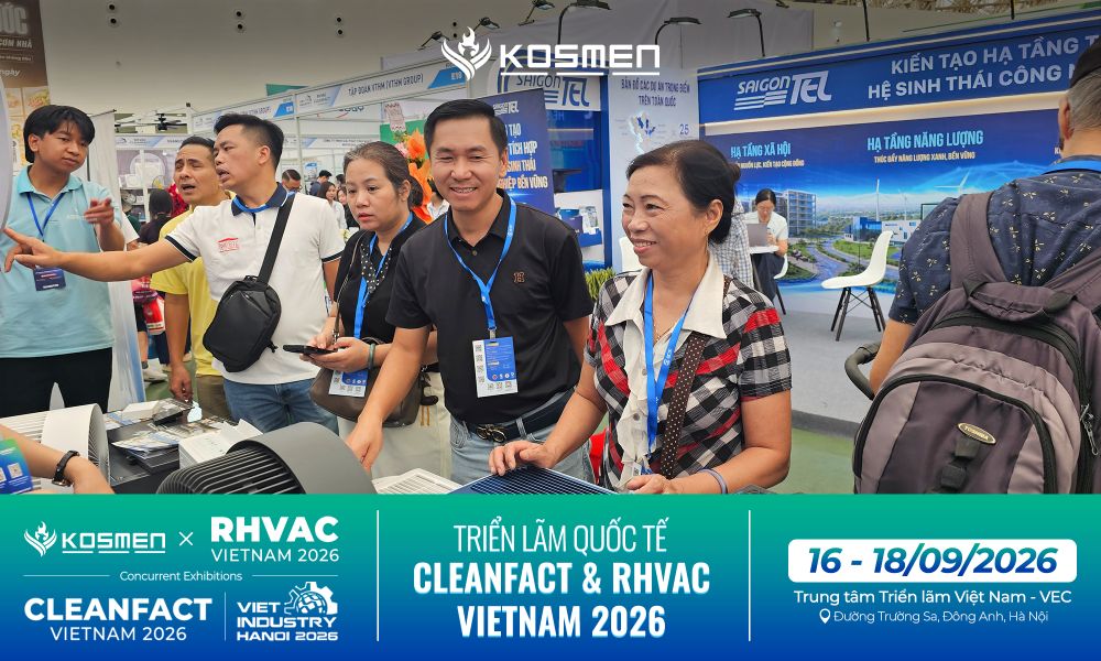 Visitors Experience Products At Kosmen Booth